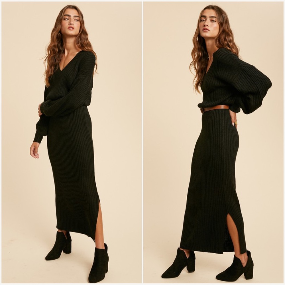 Des Feli Black Ribbed Knit Dress
